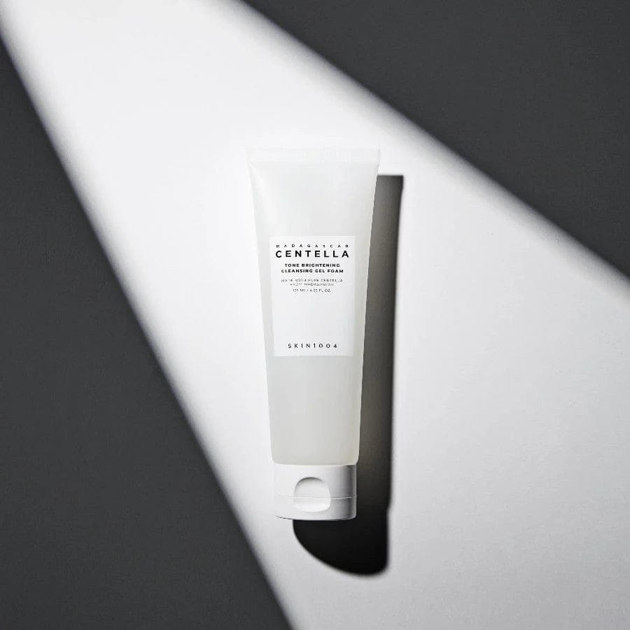 SKIN 1004 MADAGASCAR CENTELLA TONE BRIGHTENING CLEANSING GEL FOAM